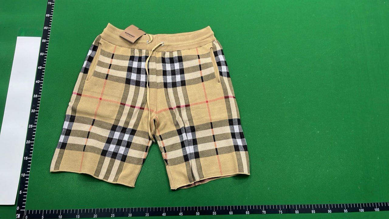 ph004 Burberry Shorts