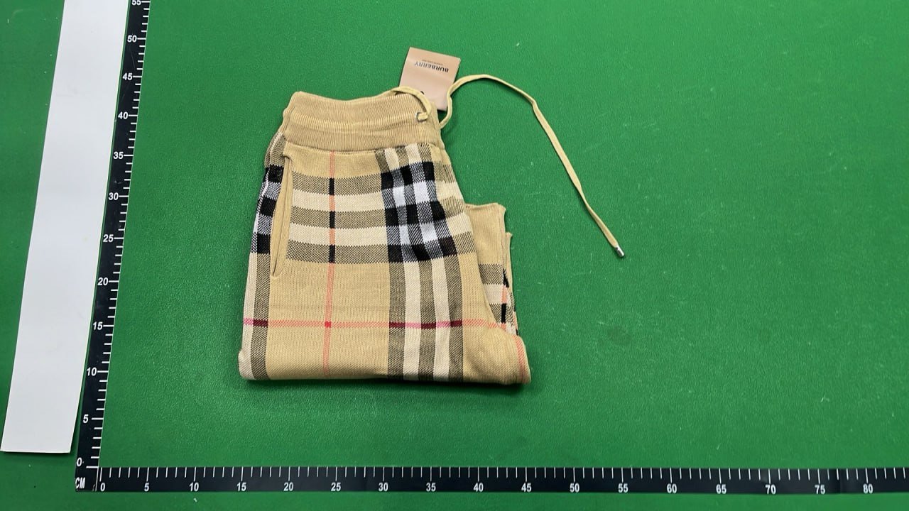 ph004 Burberry Shorts