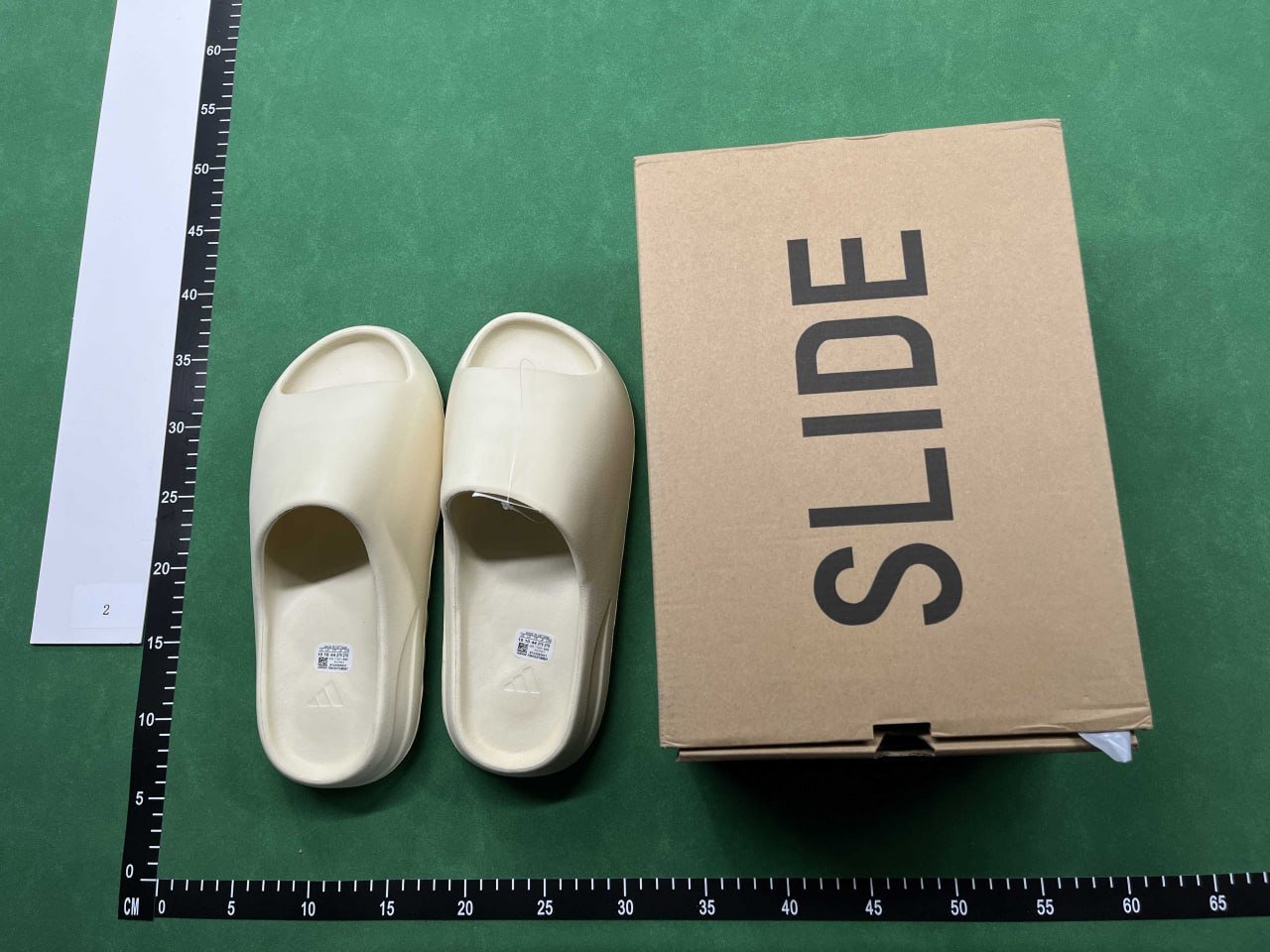 ph010 Yeezy Nike Slide