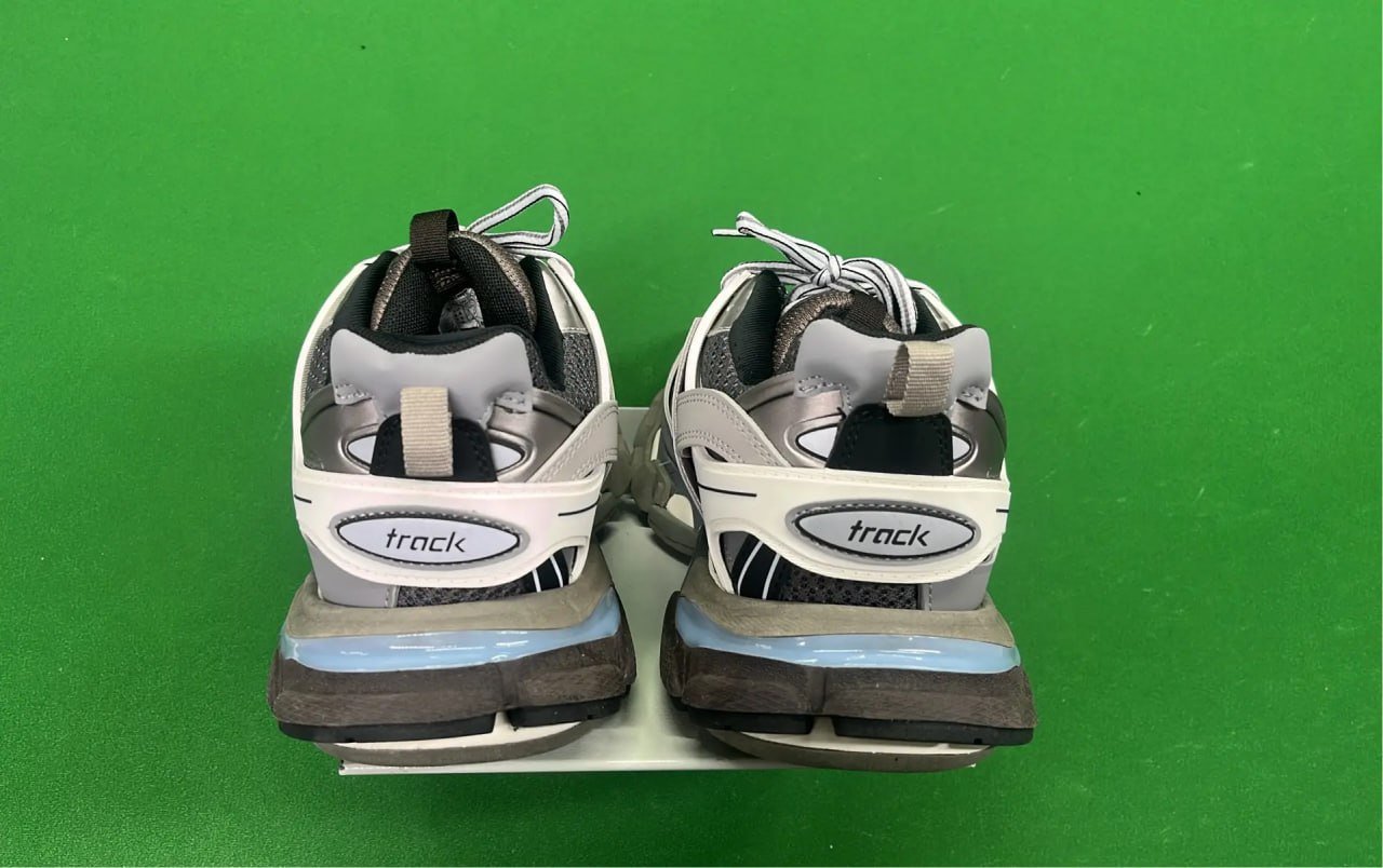 ph028 Balenciaga Track Led