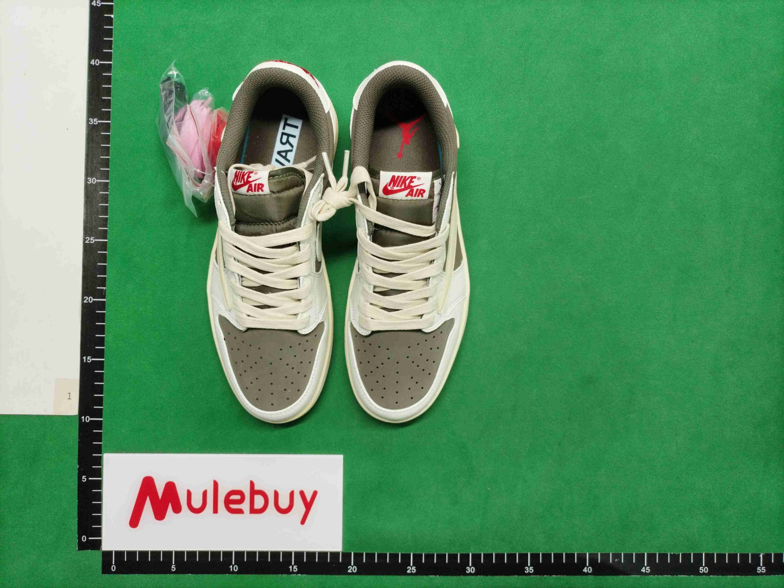 ph042 Jordan 1 low travis scott