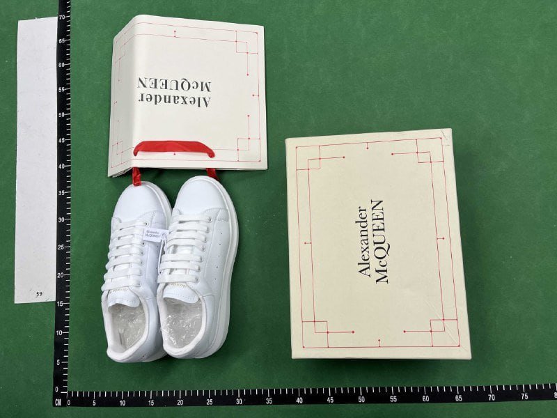 ph066 Alexander McQueen Oversized