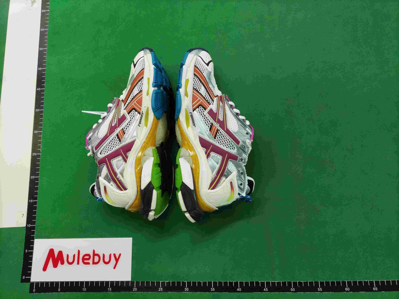 ph077 Balenciaga Runner