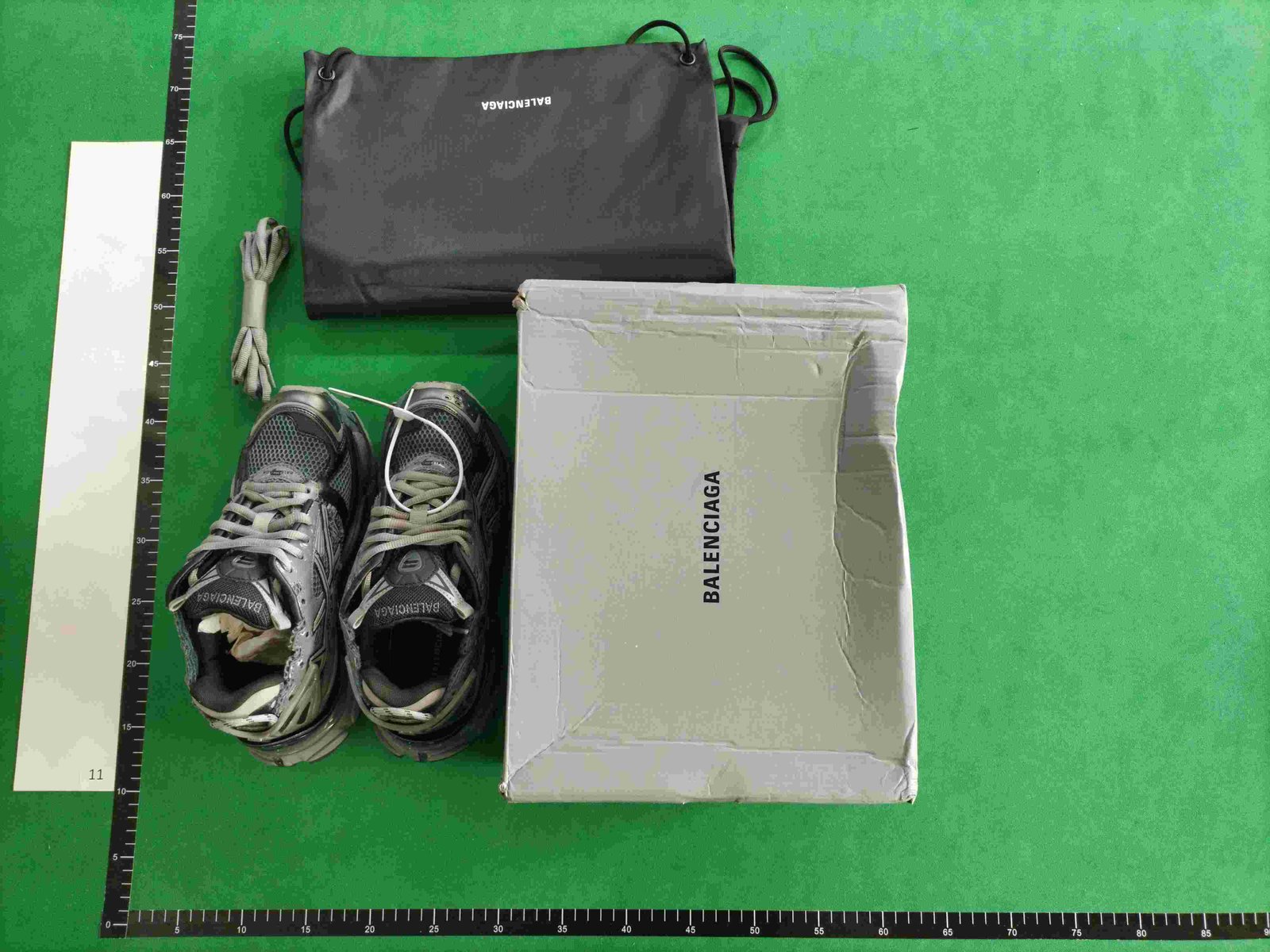 ph077 Balenciaga Runner