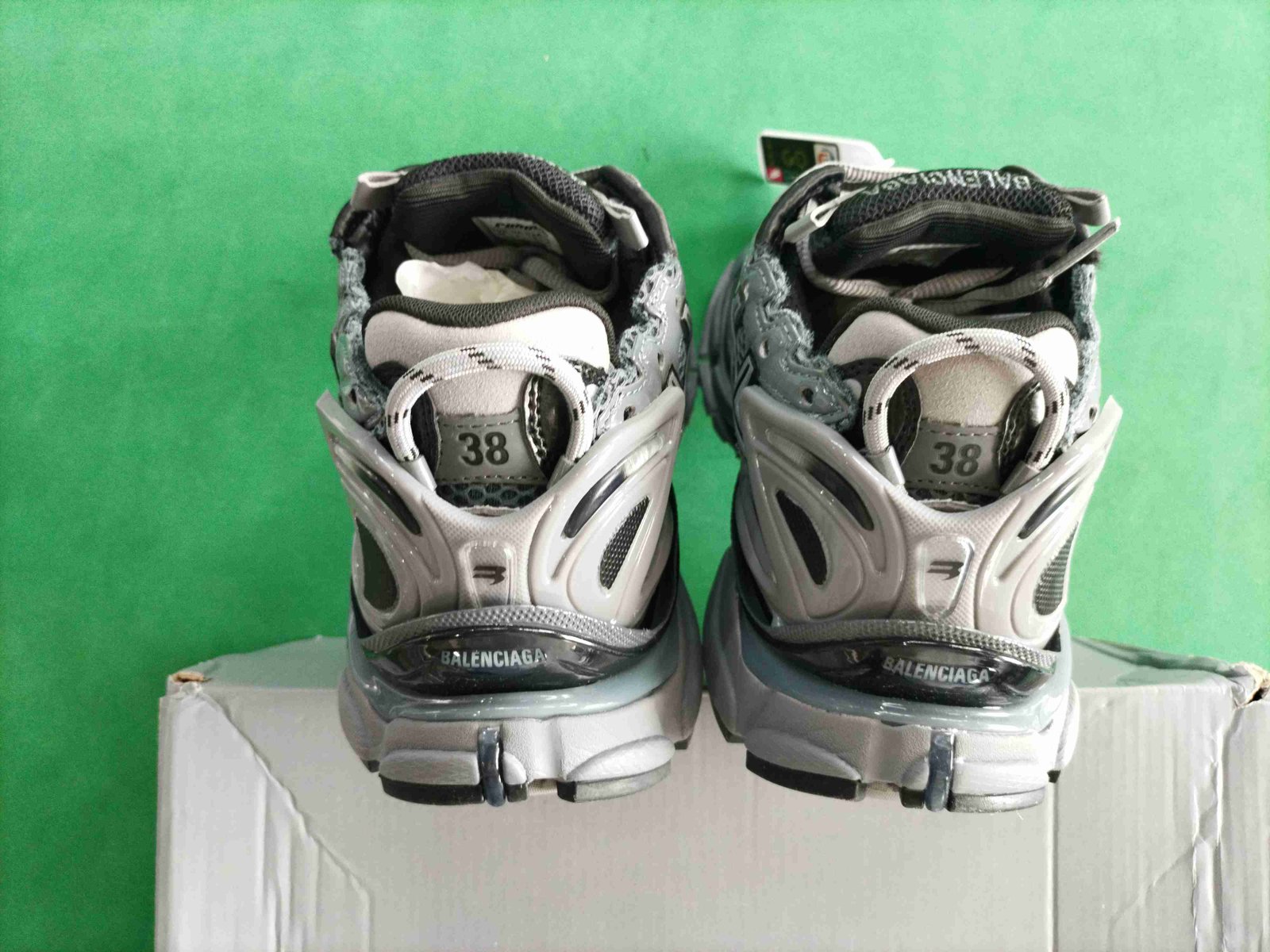 ph077 Balenciaga Runner