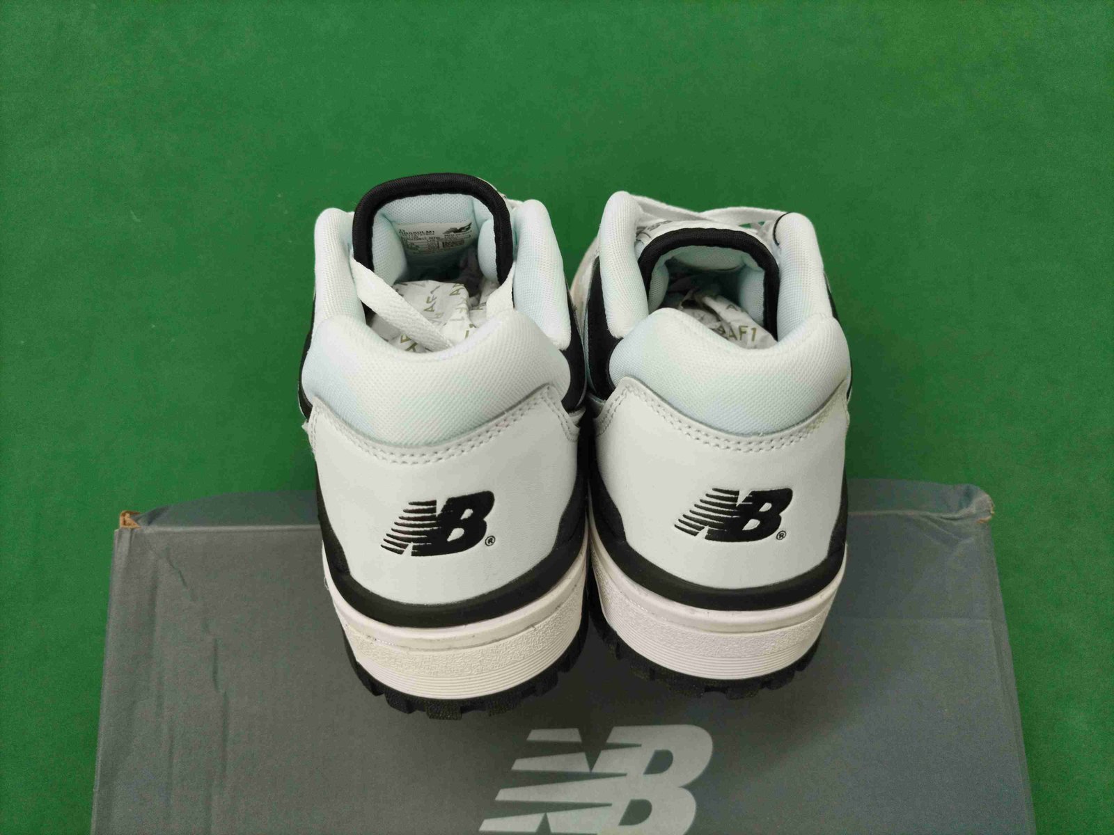 ph080 New Balance 550