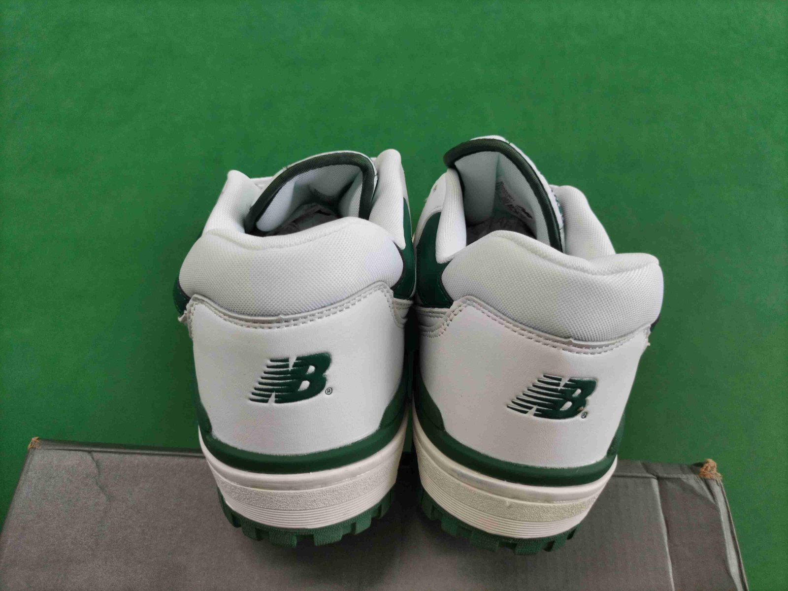 ph080 New Balance 550