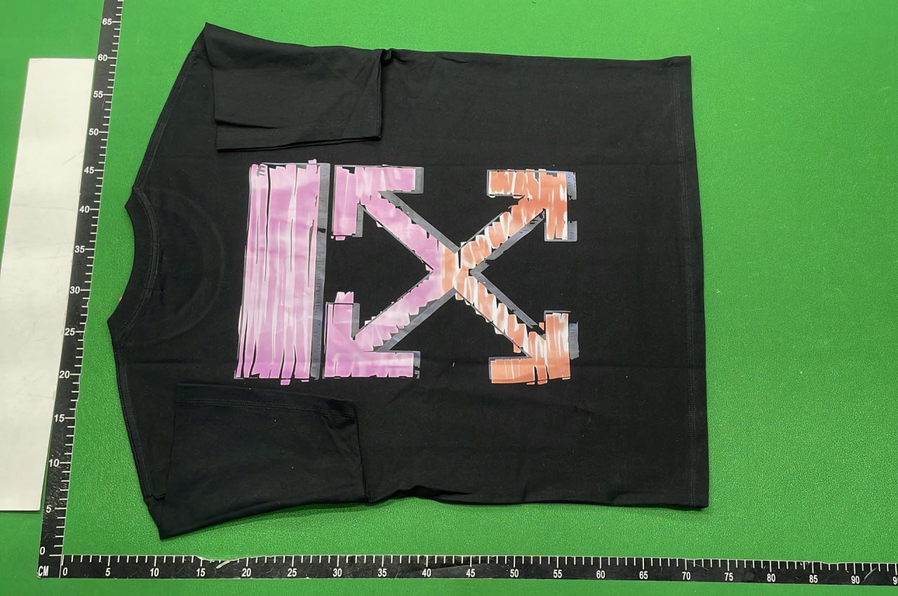ph087 Off-White Tee