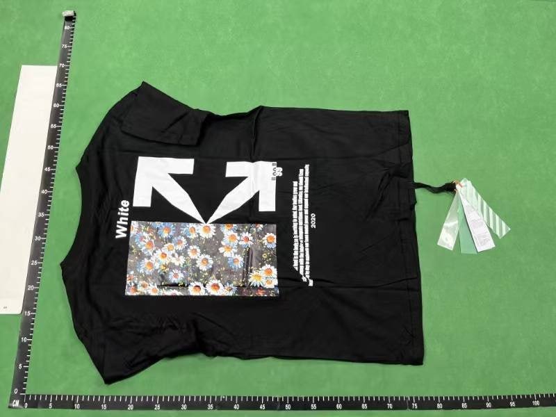 ph087 Off-White Tee