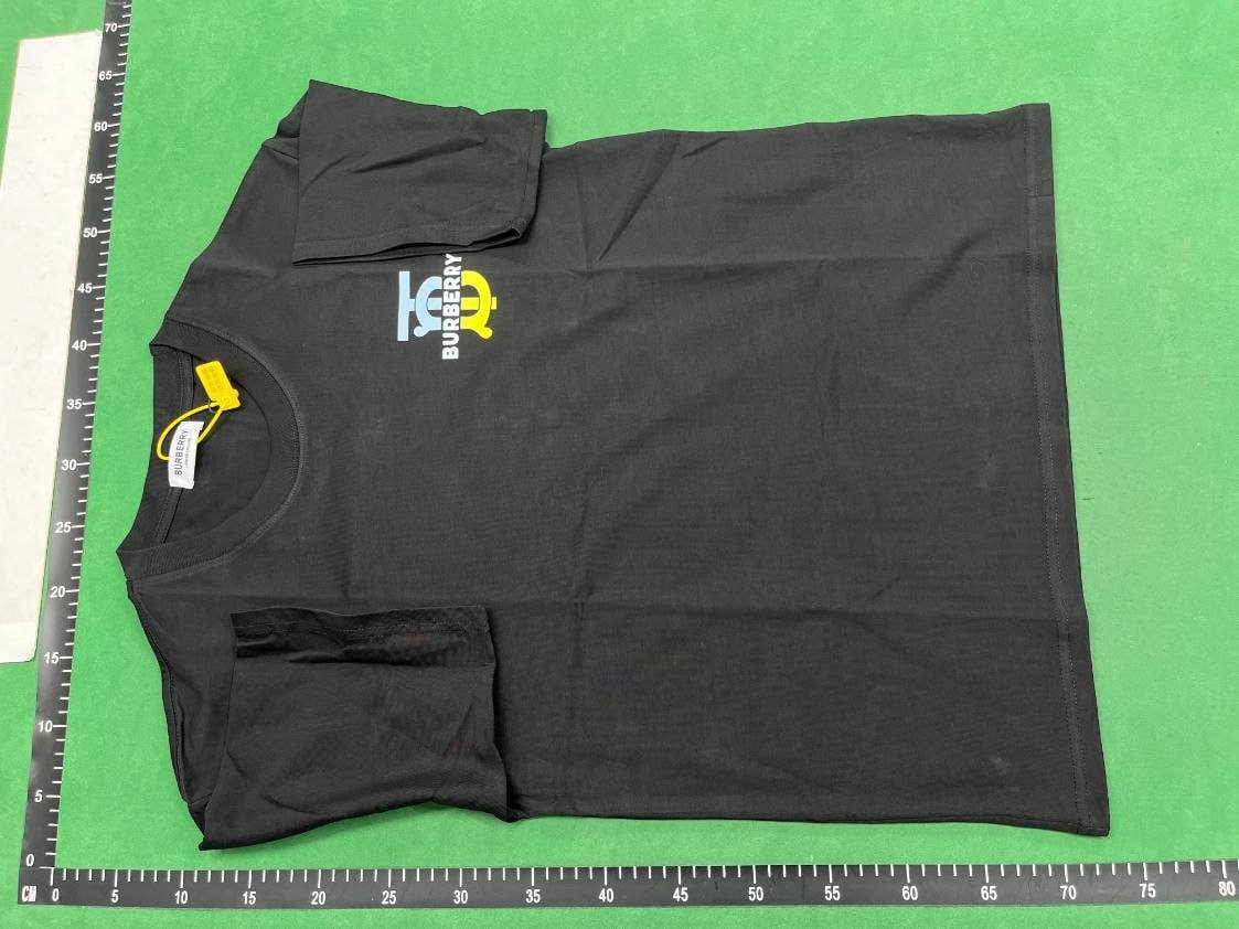 ph093 Burberry Tee